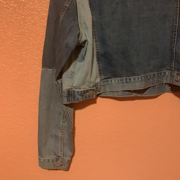 Lovely Worn Jacket - Picture 6 of 8